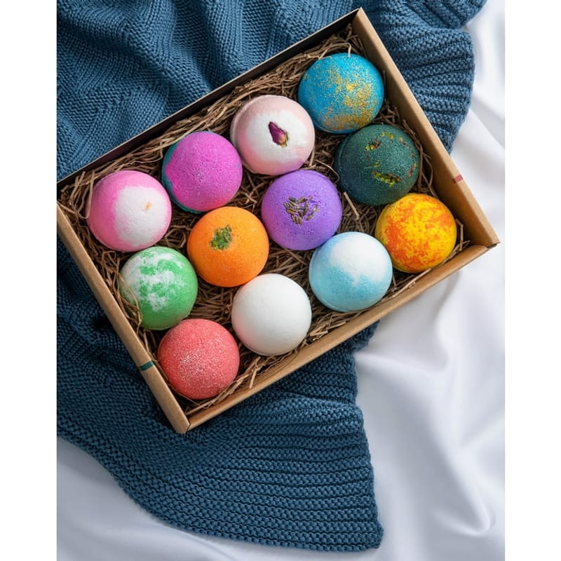 Handcrafted Bath Bombs Gift Set (12-Pack)